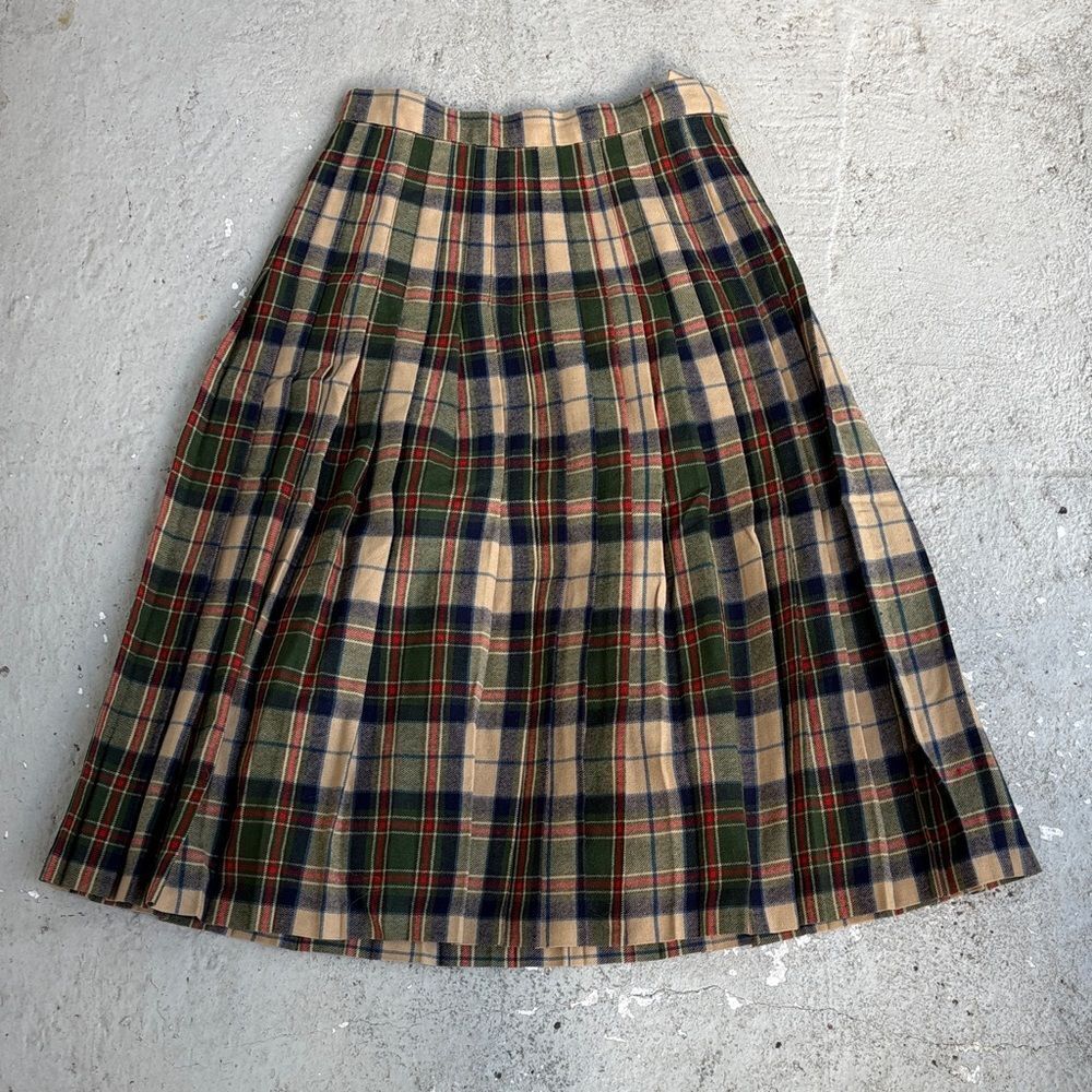 Barrie Tarten pleated skirt